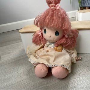 VINTAGE 1985 PRECIOUS MOMENTS™ DOLL APPLAUSE “JEANNIE” PINK LOCKET